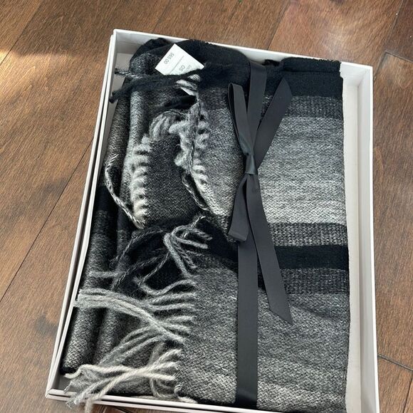 Black Brown 1826 Blurred Stripe Wool-Cashmere Scarf-GREY-One Size - Picture 1 of 1